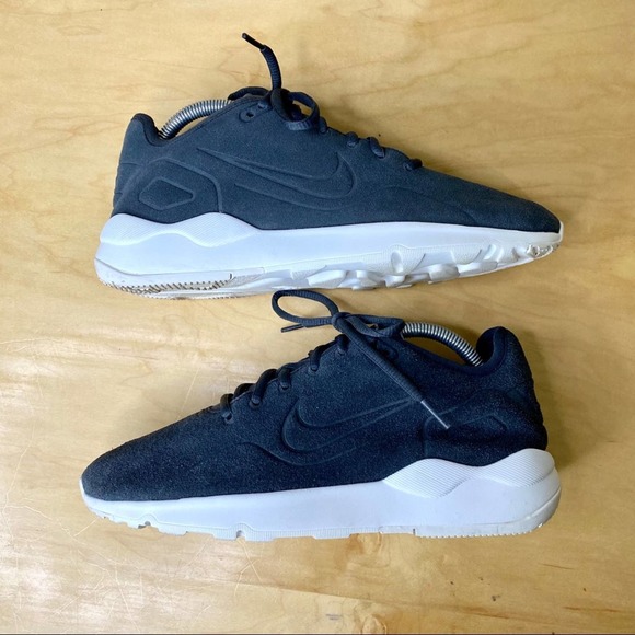 NIKE Suede Low Top LD Runner - Picture 2 of 9